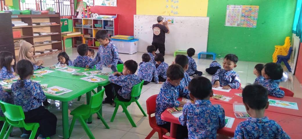 Ruang Mewarnai & Seni
